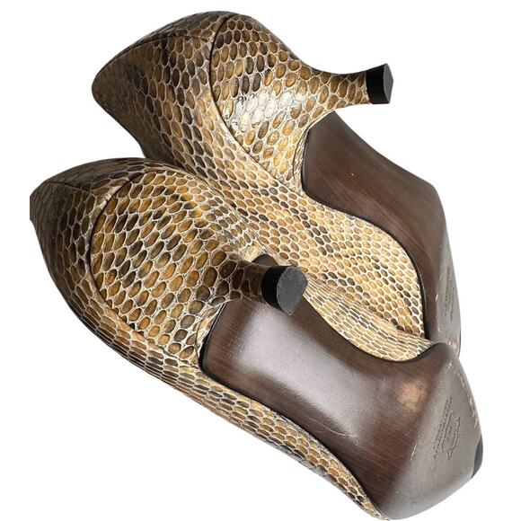 Stuart Weitzman Snakeskin Kitten Heel Sz 10 Tan Gray Leather Pointed Toe Luxury - Picture 8 of 13